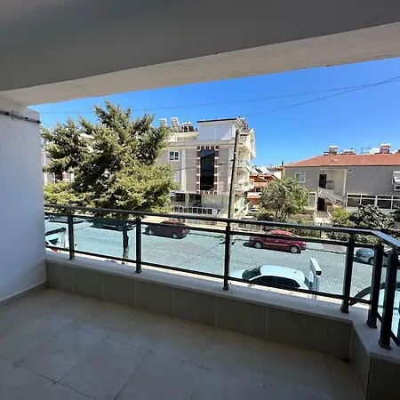 Ailelere Ozel Gunluk Kiralik Daire Didim